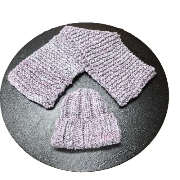 Handmade Wool Hat & Scarf Set – Gray Hues – Soft Chunky Warm Hygge Slow Fashion - Picture 2 of 5